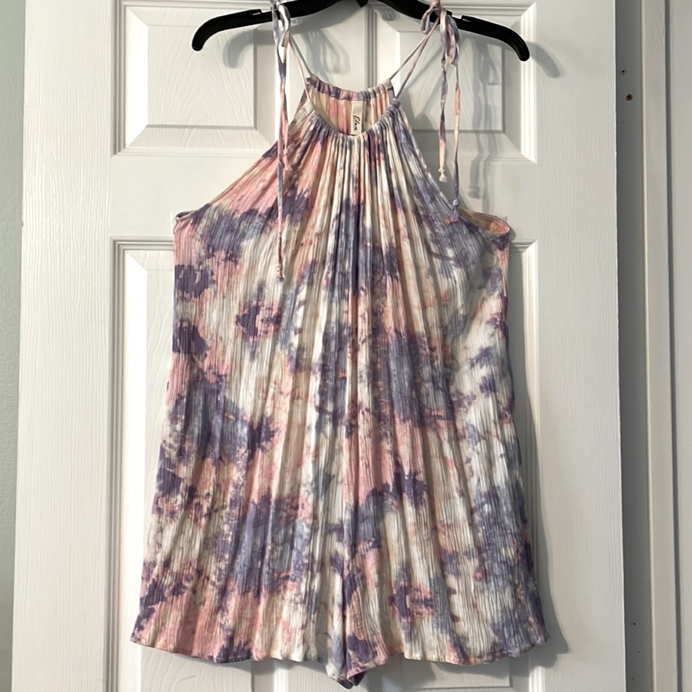 Romper with pockets. Medium. Marbled pink, purple & white.